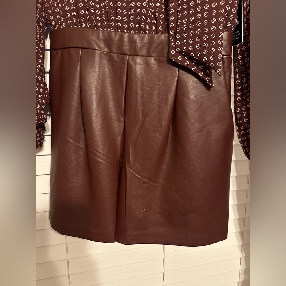 Express Romper - Picture 3 of 4
